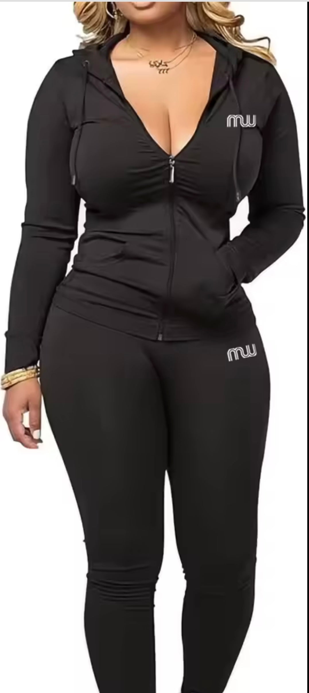 Women’s hooded two-piece sports suit